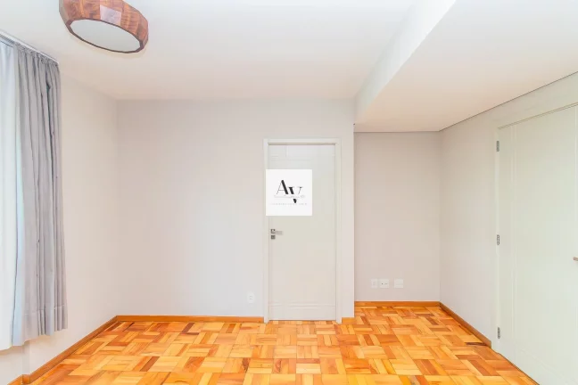 Imagem Apartamento à venda no bairro Moinhos de Vento - Porto Alegre/RS