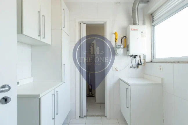 Imagem Apartamento de Luxo em Moema, São Paulo-SP: 4 quartos, 3 suítes, 2 salas, 4 banheiros, 2 vagas, 143m² - Imperdível!