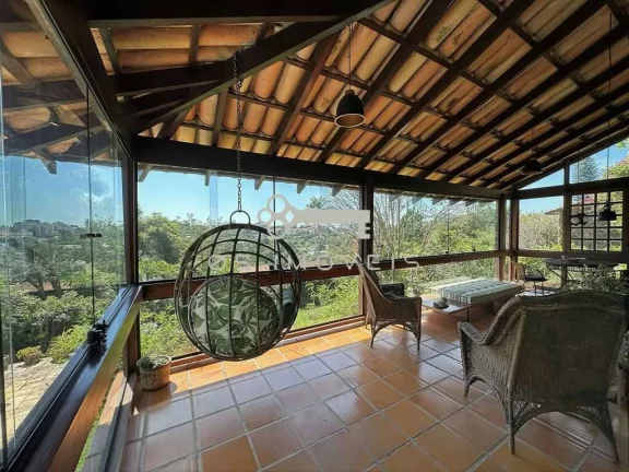 Imagem Casa na "Vila Sto Antonio" com 5 dormitórios sendo 3 suítes - linda vista !
