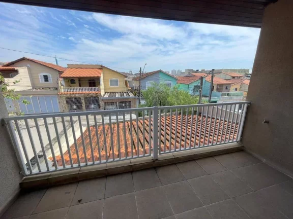Imagem Sobrado com 270 m² 4 Dormitorios sendo 2 Suietes e 3 vagas de Garagens