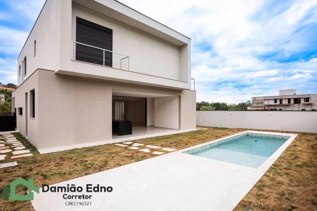 Imagem Casa com 4 suítes ,1 maste 348,10 m² R$ 3.180,000 - Condomínio Alphaville