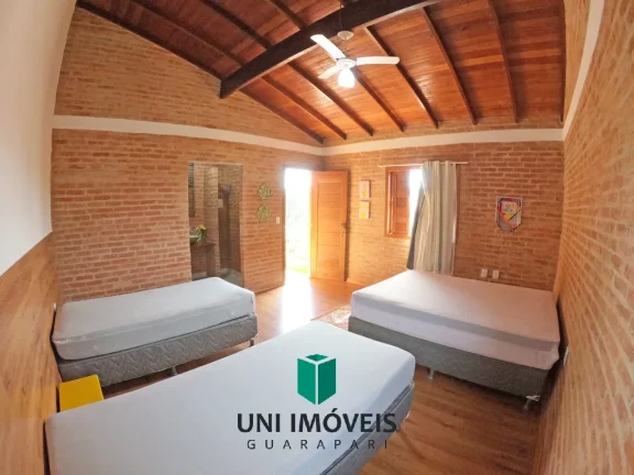 Imagem Maravilhosa chácara com casa sede mais 3 Suítes para locação, área de lazer a venda na região de Meaipe - Guarapari.