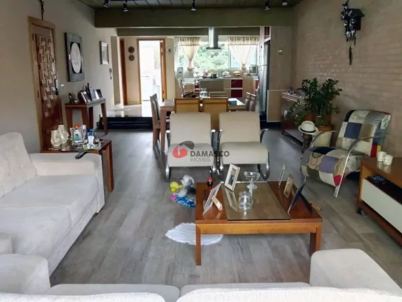 Imagem Sobrado à venda 3 Quartos, 3 Suites, 6 Vagas, 390M², Santa Maria, São Caetano do Sul - SP