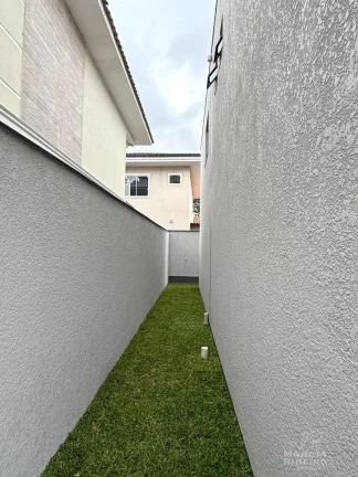 Imagem Casa Geminada nos Ingleses com 3 dormitórios, sendo 1 suíte