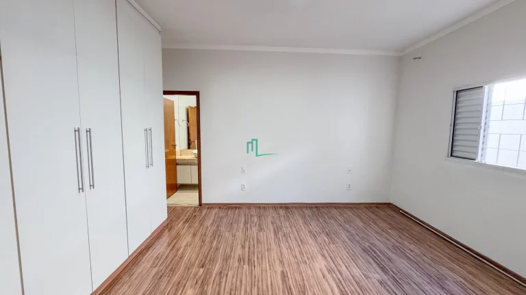 Imagem EXCELENTE RESIDÊNCIA DISPONIVEL PARA LOCAÇÃO E VENDA AO LADO DA FRANPISOS Á 30 METROS DA AVENIDA HÉLIO PALERMO