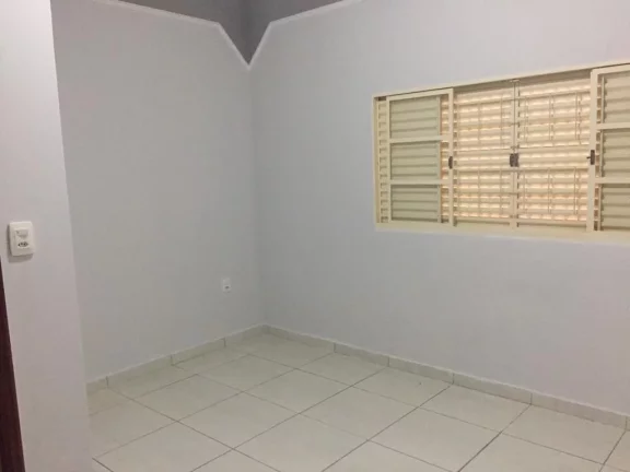 Imagem VENDE-SE CASA NO LEPORACE II OBS: ACEITA PERMUTA ATÉ 50 %