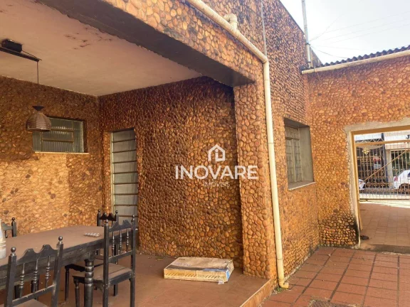 Imagem Casa com 8 dormitórios à venda, 280 m² por R$ 1.500.000,00 - Setor Central - Itumbiara/GO