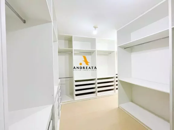 Imagem Novo Leblon - Barra da Tijuca - casa de condomínio no mais completo e procurado condomínio da Barra .