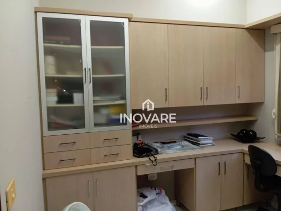 Imagem Casa com 3 dormitórios à venda, 280 m² por R$ 950.000,00 - Alto da Boa Vista - Itumbiara/GO
