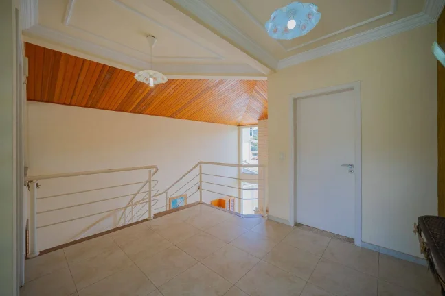 Imagem Casa à venda, 5 Quartos, 15 minutos do centro de Alphaville.