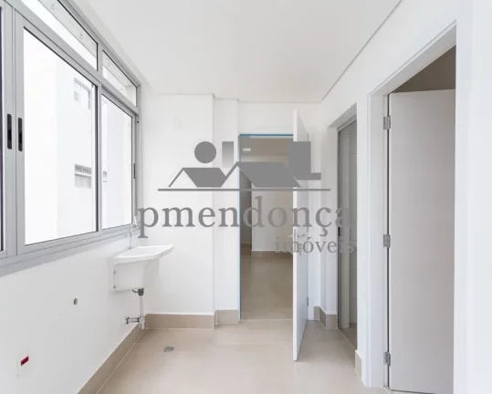 Imagem Higienopolis, Apartamento reformado, 3 dormts 2 suites,com 210 m2
