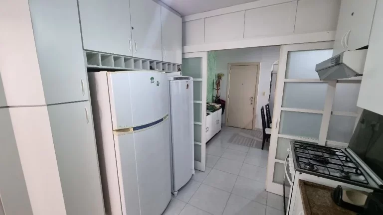 Imagem Apartamento à venda, 140 m² por R$ 700.000,00 - Pitangueiras - Guarujá/SP
