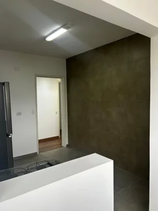 Imagem Apartamento Reformado de 70m² à venda no Jaguaré!! 02 Dormitórios ( Quartos ), Sala, Cozinha, 02 Banheiros, Área de Serviço e 01 Vaga coberta de Garagem!!!