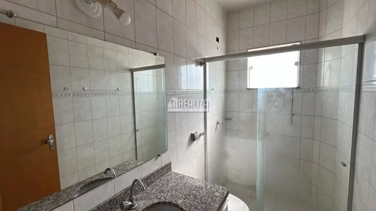 Imagem Apartamento de 3 dormitórios com churrasqueira e suíte no Condomínio Residencial Inatalândia III, no bairro Olinda, em Uberaba!