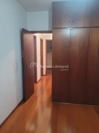 Imagem Apartamento em Campinas, tem a oferecer neste apartamento exclusivo. Com três quartos, incluindo um...