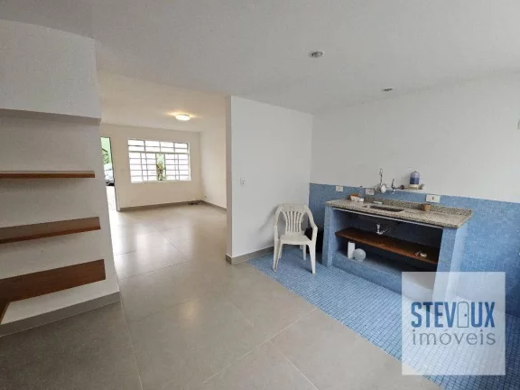 Imagem Casa de Vila reformada e muito ensolarada na Vila Olímpia