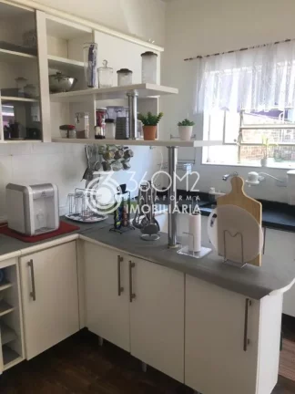 Imagem Sobrado para Venda em Santo André / SP no bairro Parque Jaçatuba