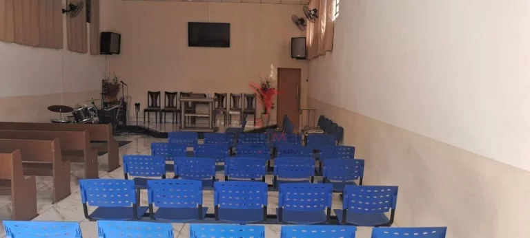 Imagem CASA OPORTUNIDADE PARA COMERCIO.. Estuda permuta e forma de pagamento