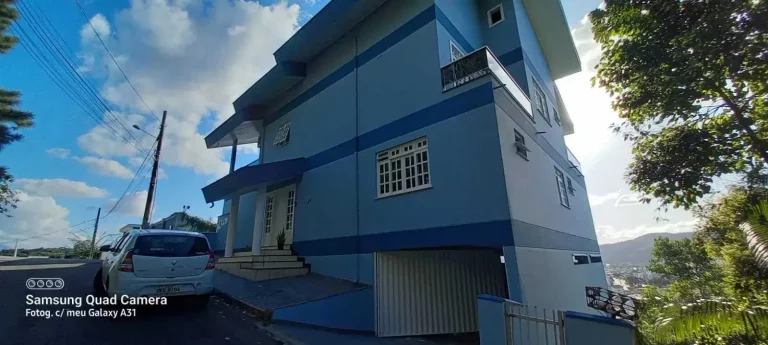 Imagem Cobertura de 3 dormitórios sendo 1 suíte e 3 vagas de garagem no Centro II de Brusque