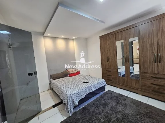 Imagem Duas casas com entradas independentes, 200m² de área construída. Ideal para morar com privacidade ou garantir renda extra com aluguel.
