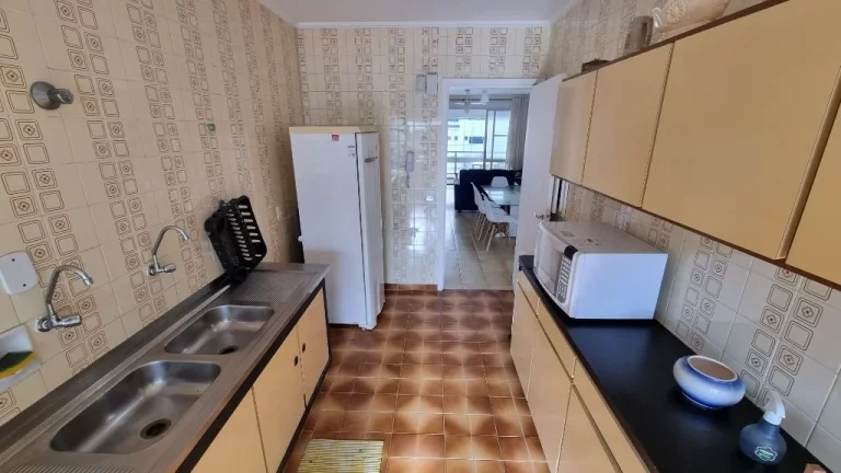 Imagem ÓTIMO APARTAMENTO NA PRAIA DE ASTÚRIAS, VISTA MAR, 3 DORMITÓRIOS. LAZER, 1 VAGA DE GARAGEM.