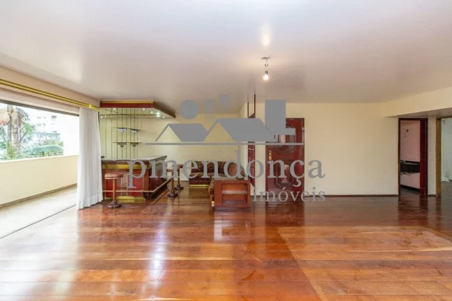 Imagem Apartamento em Higienópolis com 240m², 04 suítes e 04 vagas.