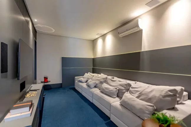 Imagem Apartamento com 3 suítes e 2 vagas de garagem no Centro em Balneário Camboriú