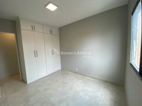 Imagem Lindo imóvel reformado a venda. Possui 2 quartos em excelente localização no Taquaral em Campinas...