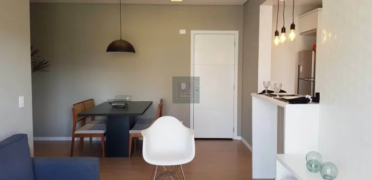 Imagem Apartamento 3 quartos com suíte. 82,76 m². 1 vaga. Sacada com churrasqueira.