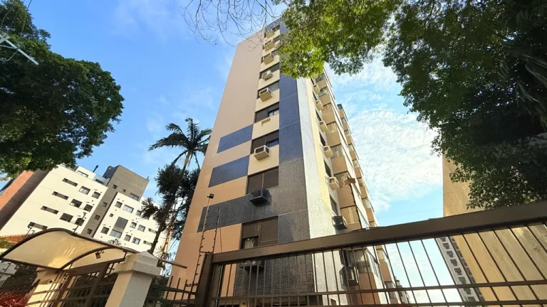 Imagem Apartamento à venda em Porto Alegre, Petrópolis, com 3 quartos, 103m2