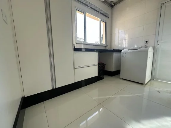 Imagem Sobrado com 3 dormitórios à venda, 214 m² por R$ 1.590.000,00 - Chácaras Reunidas Guaio - Suzano/SP