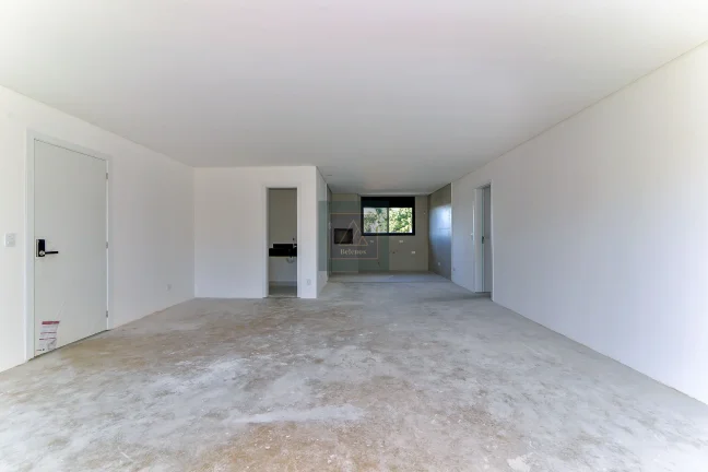 Imagem HUGO LANGE - Apartamento 3 suítes. 3 vagas. 142,63 m² privativos.