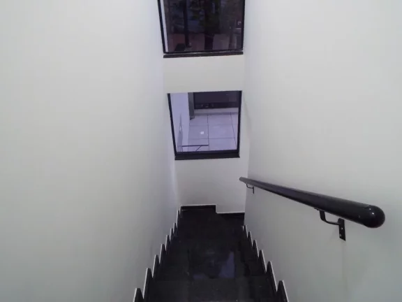 Imagem SOBRADO A VENDA COM OPORTUNIDADE DE TROCA POR IMÓVEL DE MENOR VALOR NO JARDIM DAS MARAVILHAS - SANTO ANDRÉ