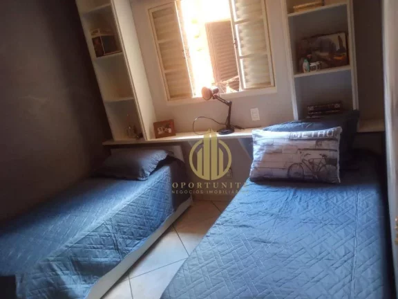 Imagem Casa 3 dorm 1 Suíte à venda, 260 m² por R$ 485.000 - Condomínio Cidade da Criança - Ribeirão Preto/SP