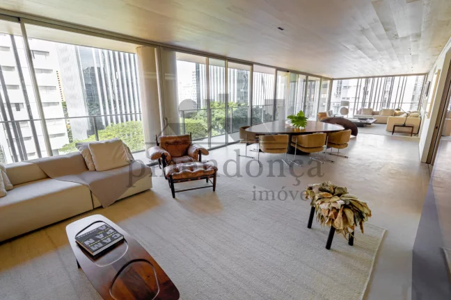 Imagem Apartamento a venda em Pinheiros com 232m², 3 suítes e 3 vagas