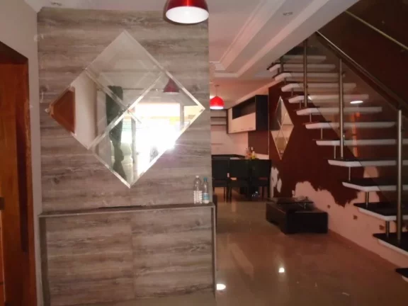 Imagem Sobrado com 3 dormitórios à venda, 220 m² por R$ 800.000,00 - Jardim Quaresmeira II - Suzano/SP