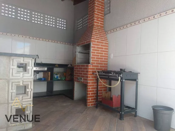 Imagem Sobrado com 3 dormitórios à venda, 220 m² por R$ 592.000,00 - Jardim Helena - Ferraz de Vasconcelos/SP
