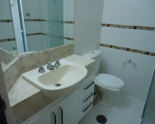 Imagem Flat à venda no Guarujá na praia das Pitangueiras.