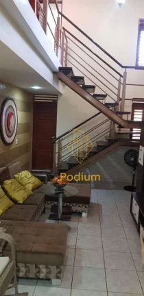 Imagem Casa estilo francesa com área de lazer em condomínio fechado no Portal do Sol - CA0041