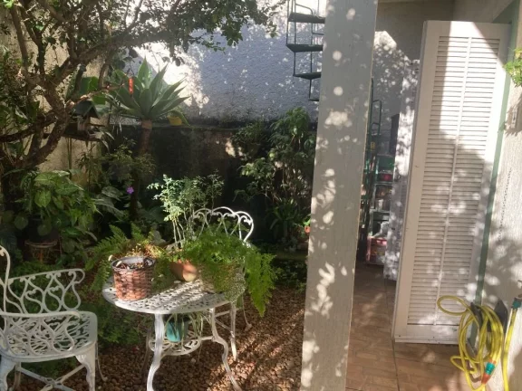 Imagem Sobrado com 3 dormitórios à venda, 181 m² por R$ 750.000,00 - Vila Áurea - Poá/SP
