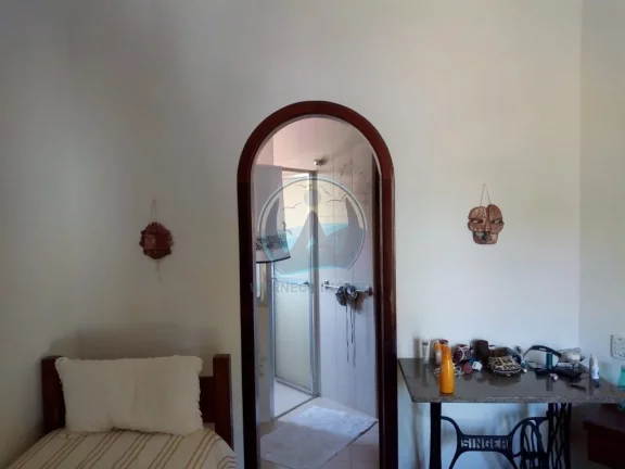 Imagem Casa de Luxo à Venda em Ubatuba-SP, Bairro Lázaro: 5 Quartos, 4 Suítes, 292m² - Imperdível!