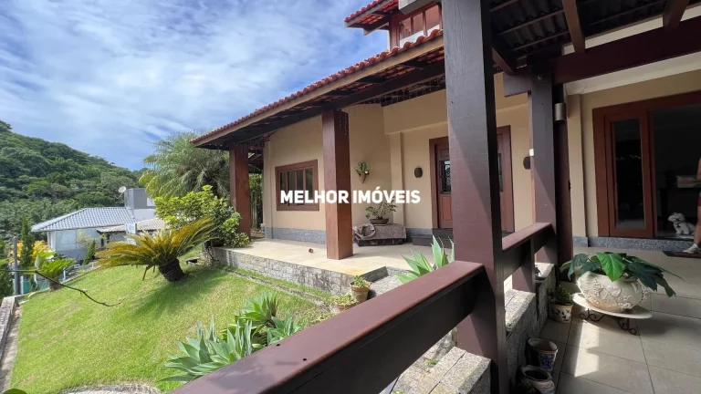 Imagem Casa a venda no Condomínio Ariribá com 600m² em Balneário Camboriú