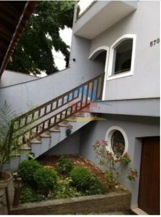 Imagem Sobrado-Alto-Padrao-para-Venda-em-Vila-Valparaiso-Santo-Andre-SP