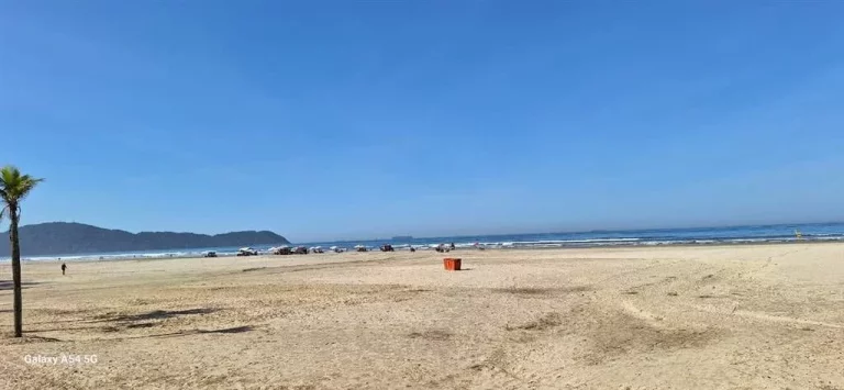 Imagem Casa à Venda em Aviação, Praia Grande - SP