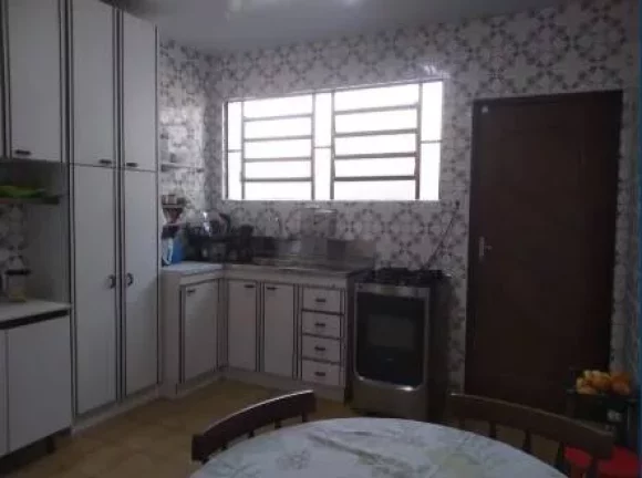 Imagem Casa à Venda em Canasvieiras – 4 Dormitórios 200 Metros da Praia