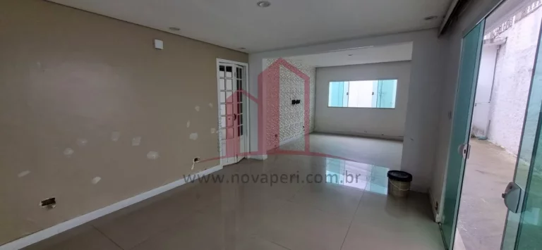 Imagem Casa à venda no Centro de Franco da Rocha-SP: 2 quartos, 2 salas, 2 vagas de garagem, 116,83 m² de área. Venha conferir!