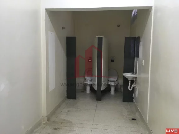 Imagem Galpão Comercial de 400m² para Venda ou Locação na Vila Bancária Munhoz, São Paulo-SP