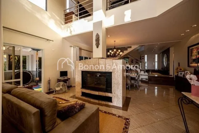 Imagem Linda e espaÃ§osa casa, com 4 quartos, sendo 4 suÃ­tes, 8 banheiros, quarto nas dependÃªncias, 1 suÃ...