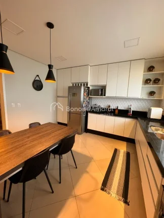 Imagem Linda casa no CondomÃ­nio Portal do JequitibÃ¡, em Valinhos/SP. 

Possui 300 mÂ² de terreno e 193 mÂ...