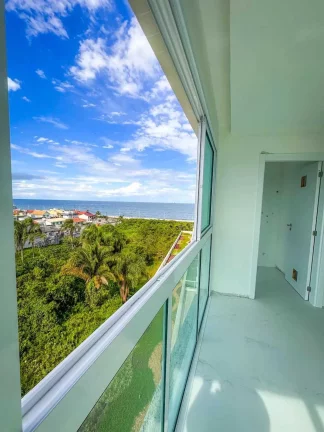 Imagem Apartamento novo com 3 dormitórios e 1 vaga de garagem em Balneário Piçarras